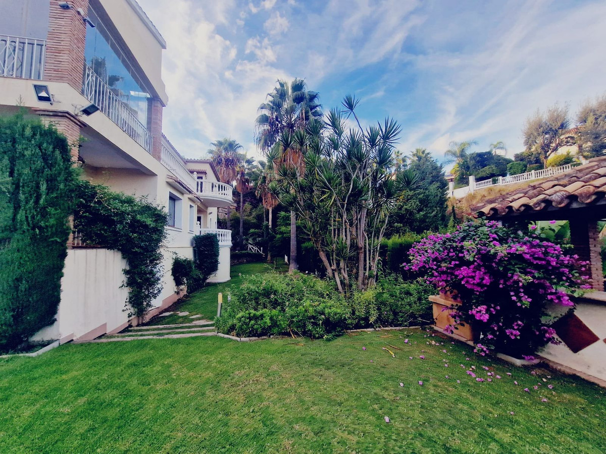 Detached Villa bilde 3