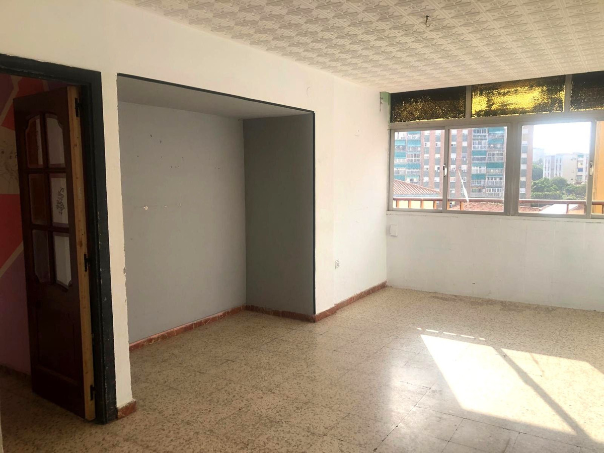 Middle Floor Apartment bilde 2