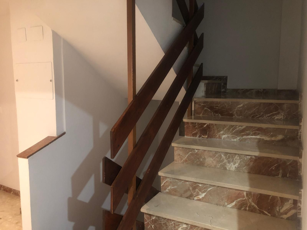 Middle Floor Apartment bilde 8