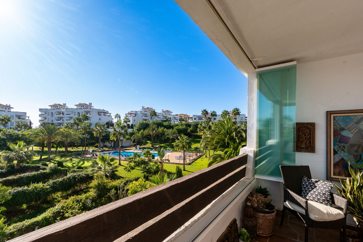 Middle Floor Apartment bilde 2