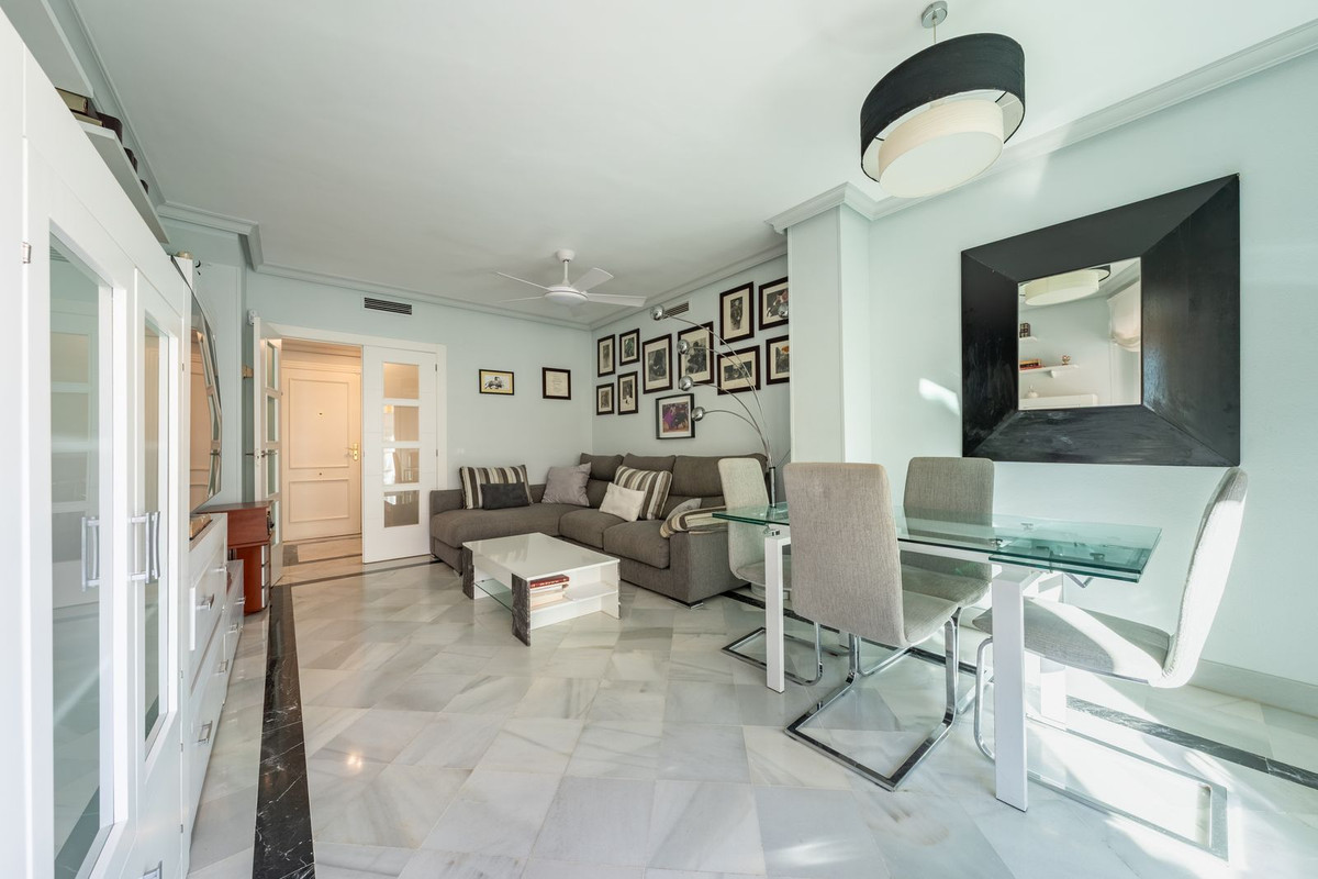 Middle Floor Apartment bilde 9