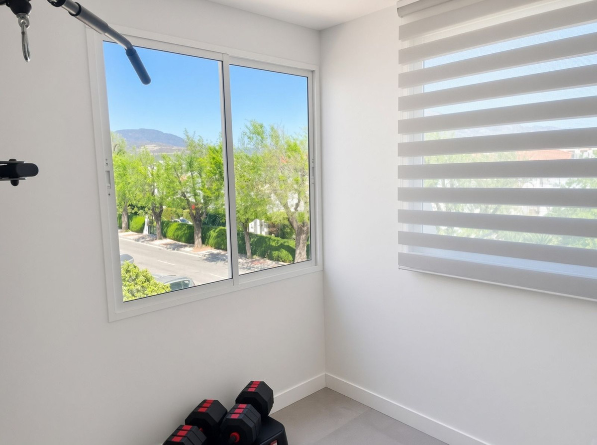 Middle Floor Apartment bilde 14
