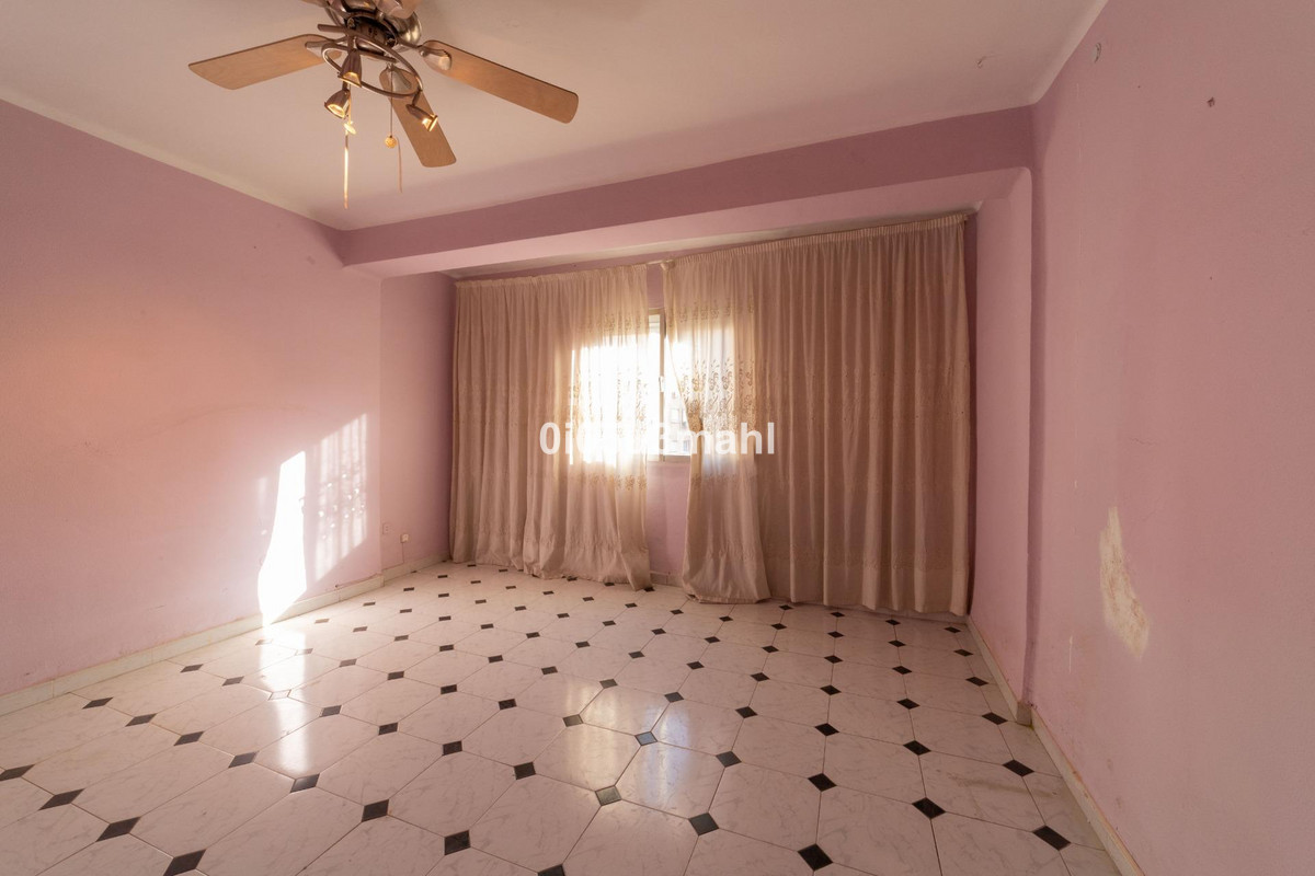 Middle Floor Apartment bilde 24