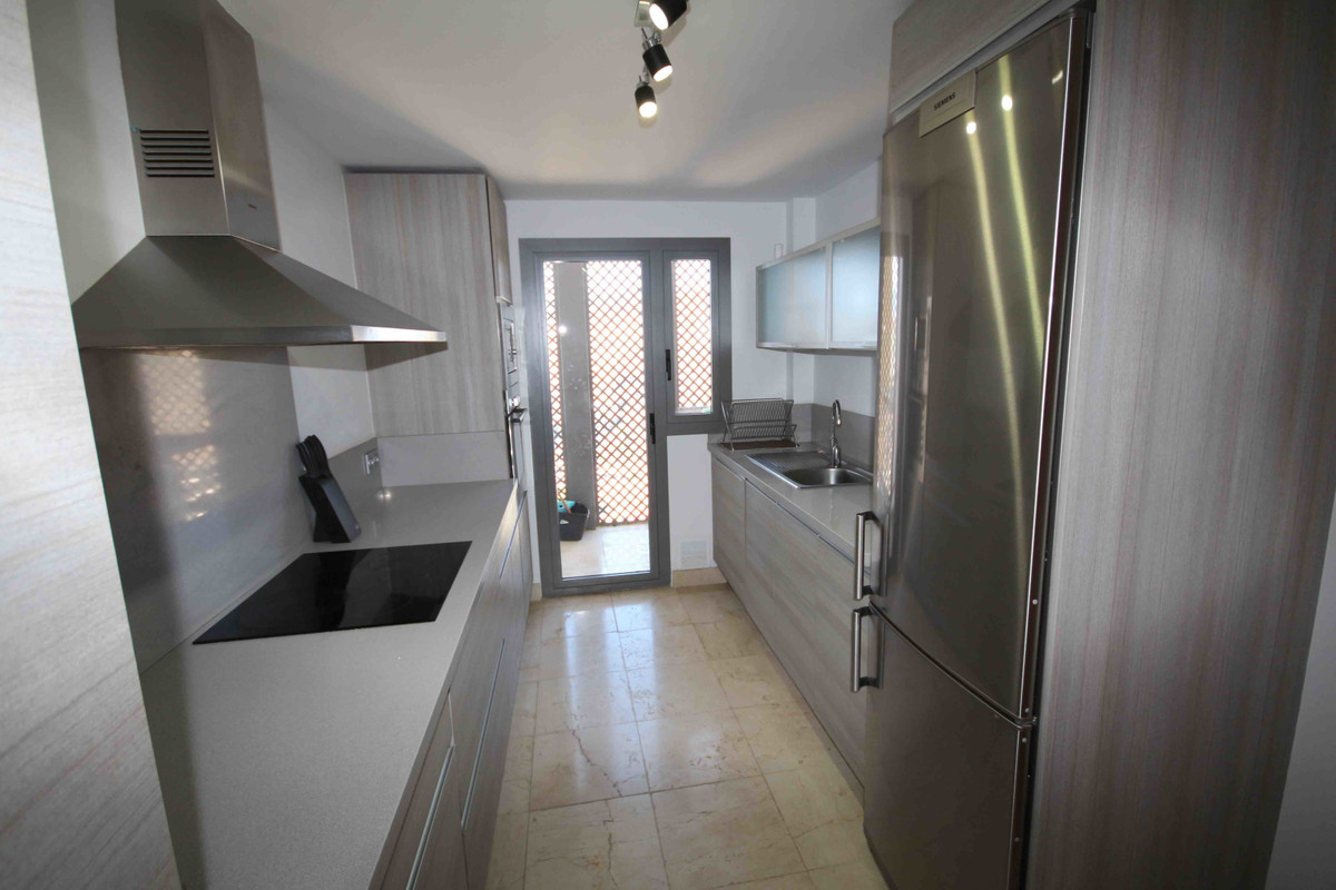 Middle Floor Apartment bilde 12