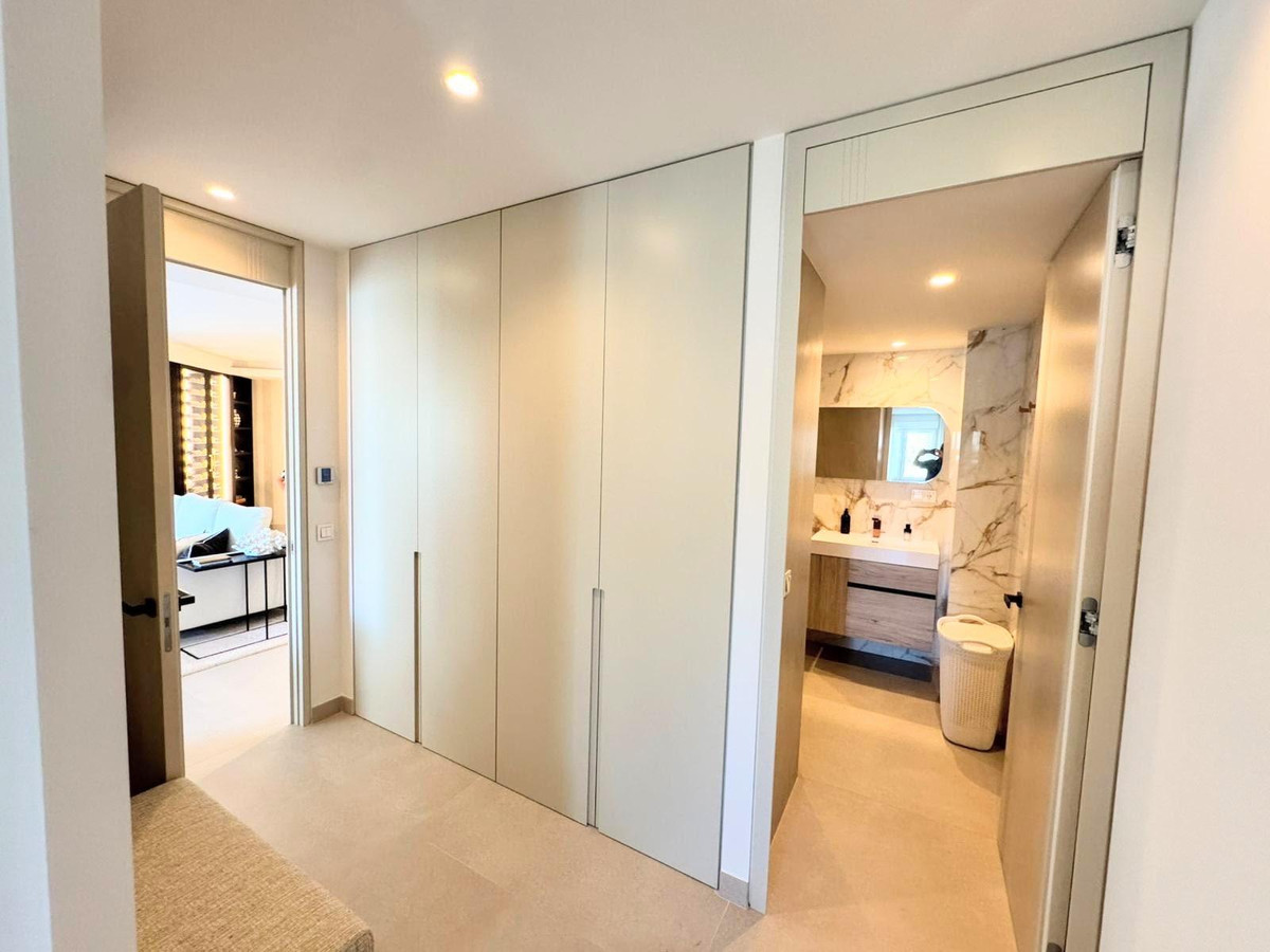 Middle Floor Apartment bilde 28