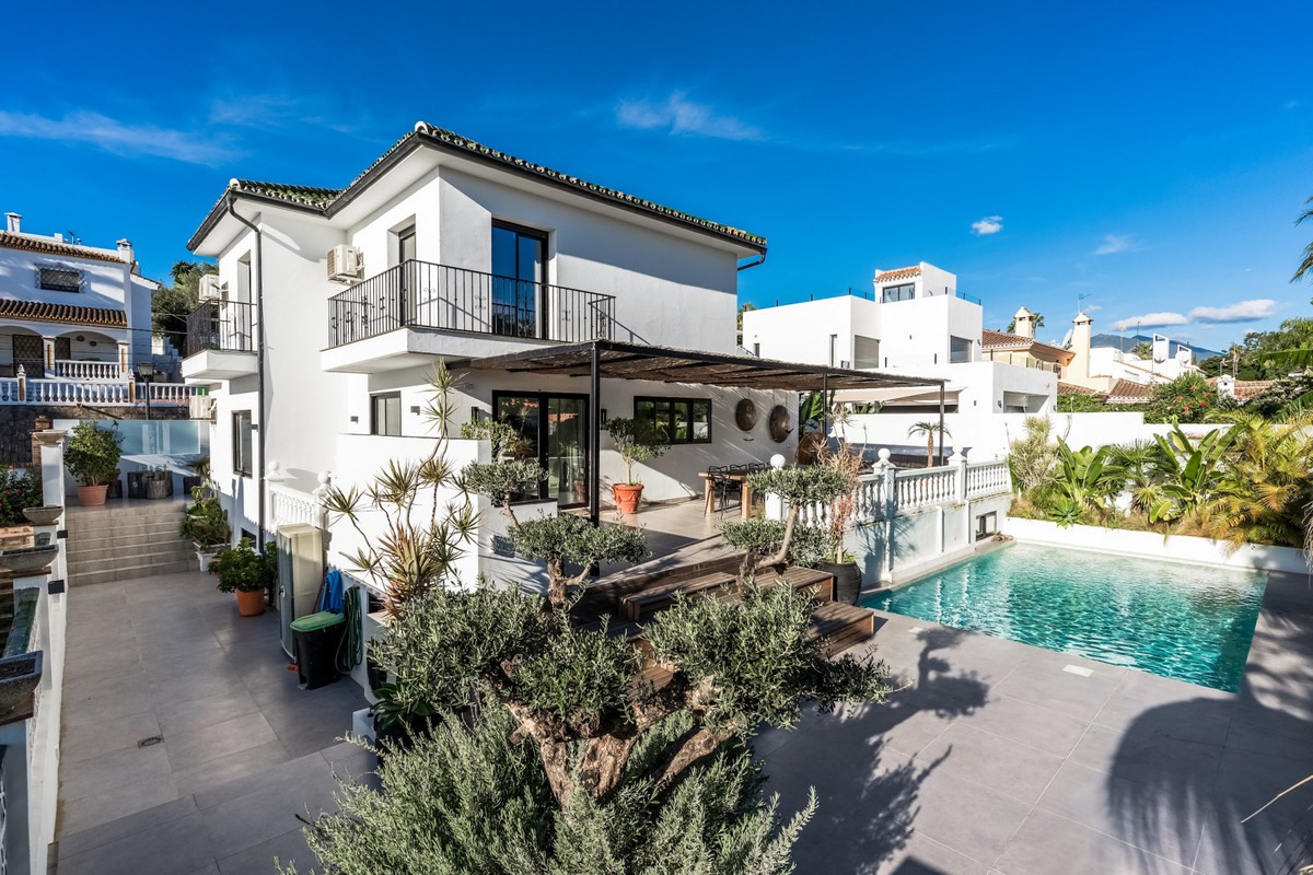 Detached Villa bilde 2