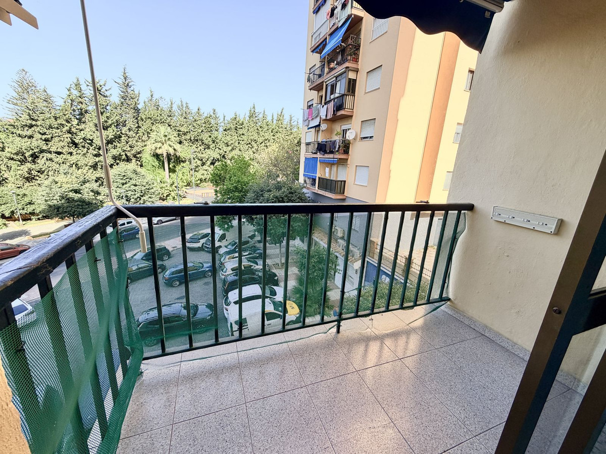 Middle Floor Apartment bilde 3