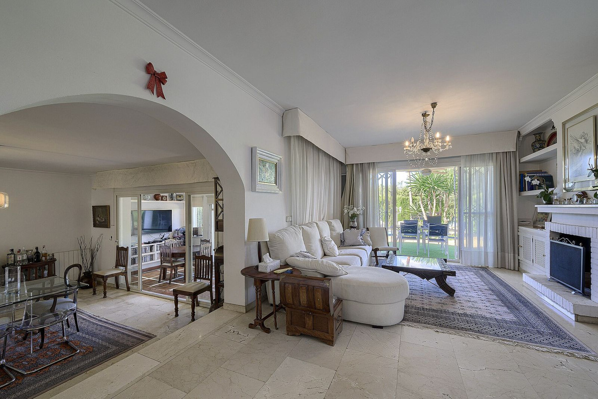Detached Villa bilde 4