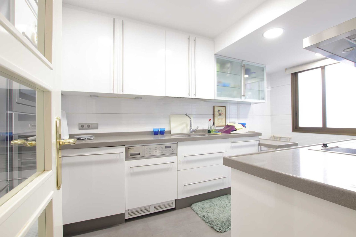 Middle Floor Apartment bilde 4