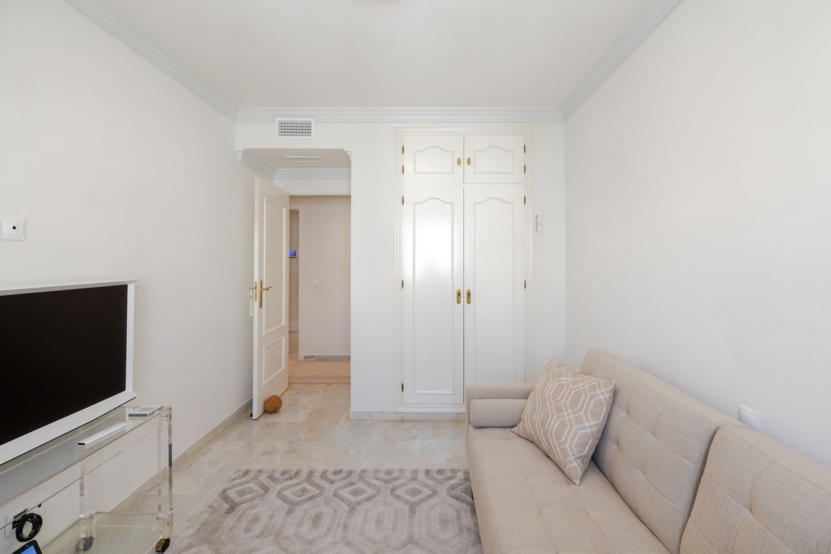 Middle Floor Apartment bilde 4