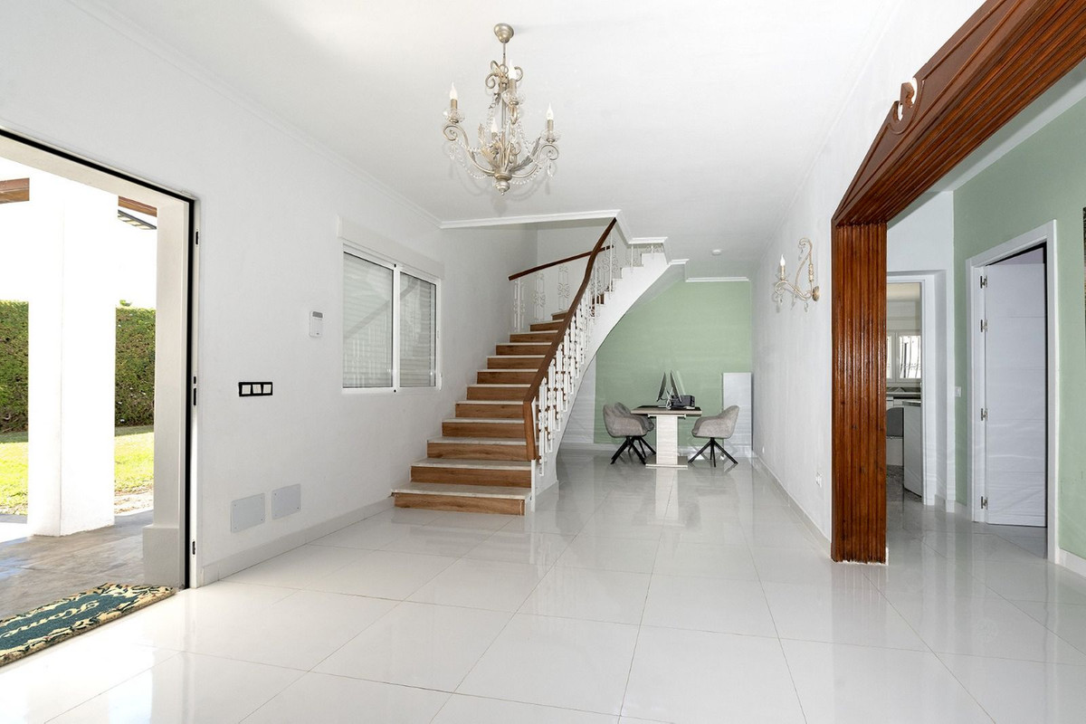 Detached Villa bilde 17