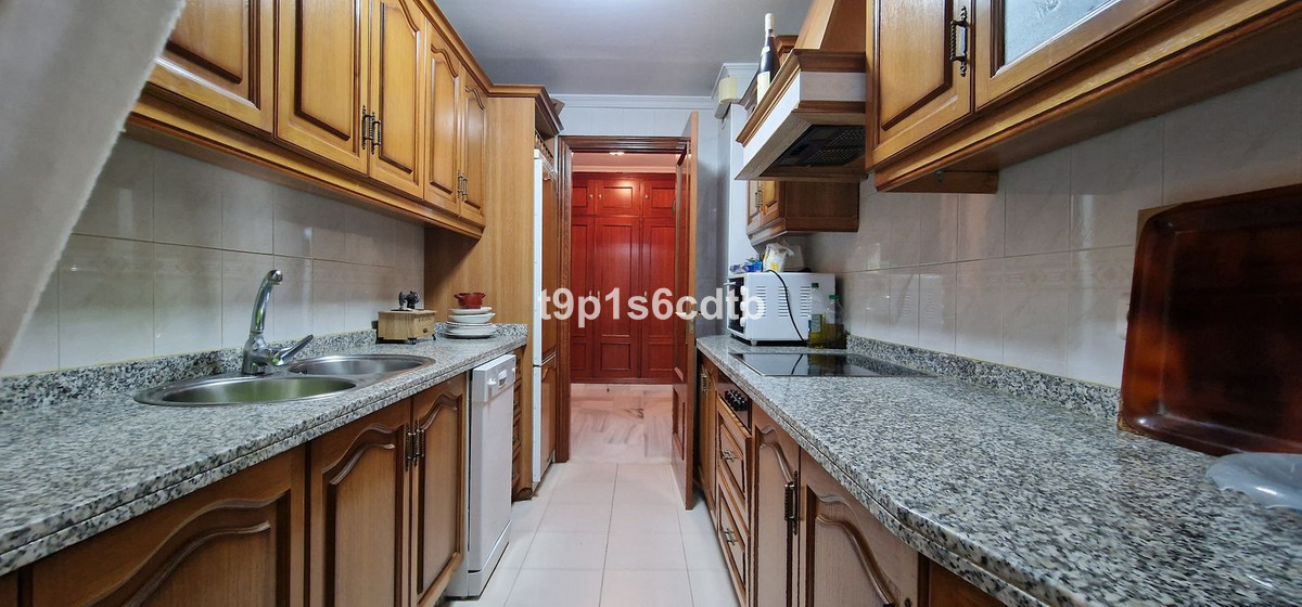 Middle Floor Apartment bilde 11