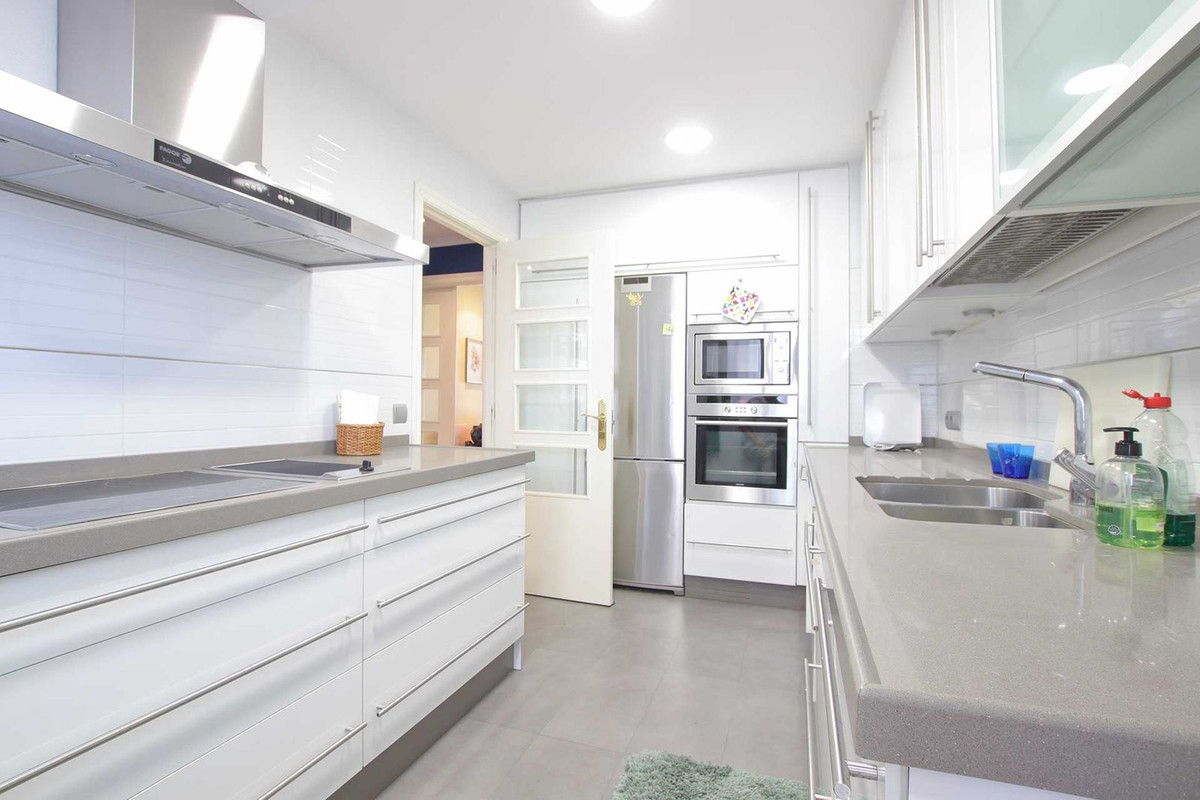 Middle Floor Apartment bilde 5