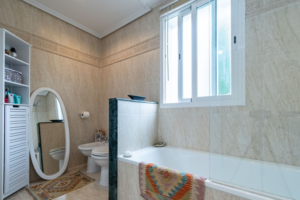 Middle Floor Apartment bilde 25