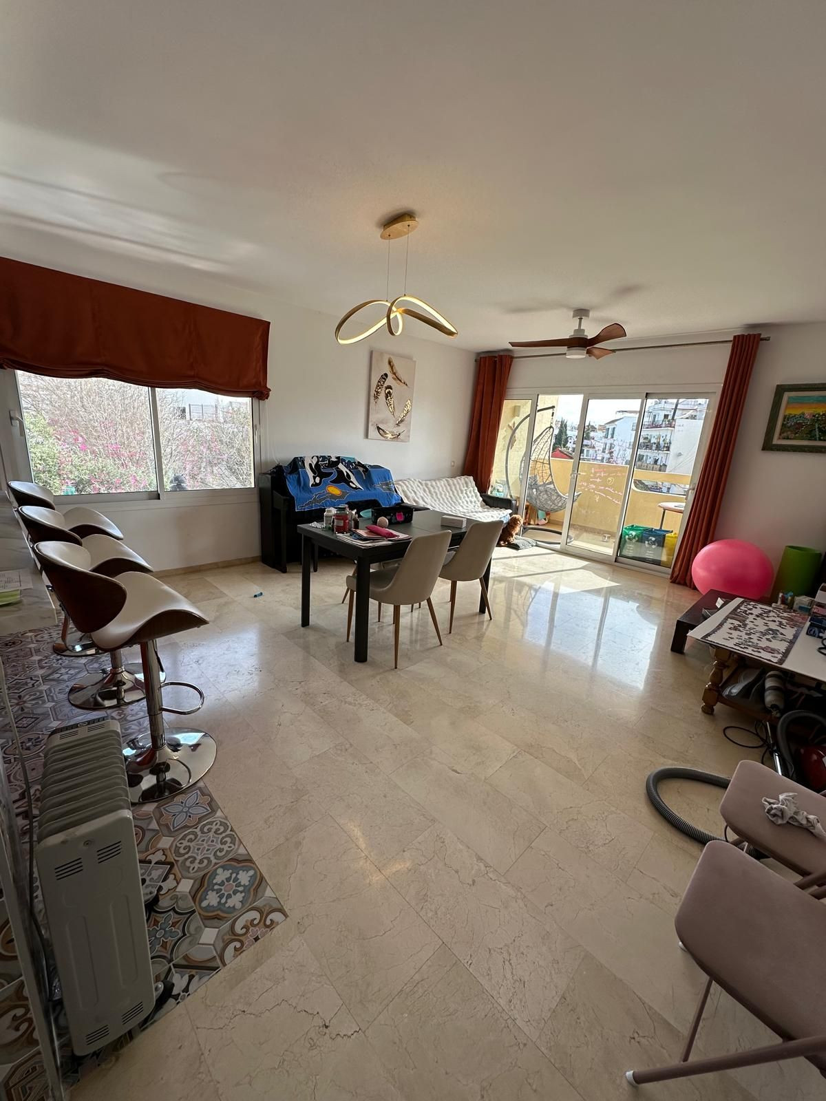 Middle Floor Apartment bilde 4