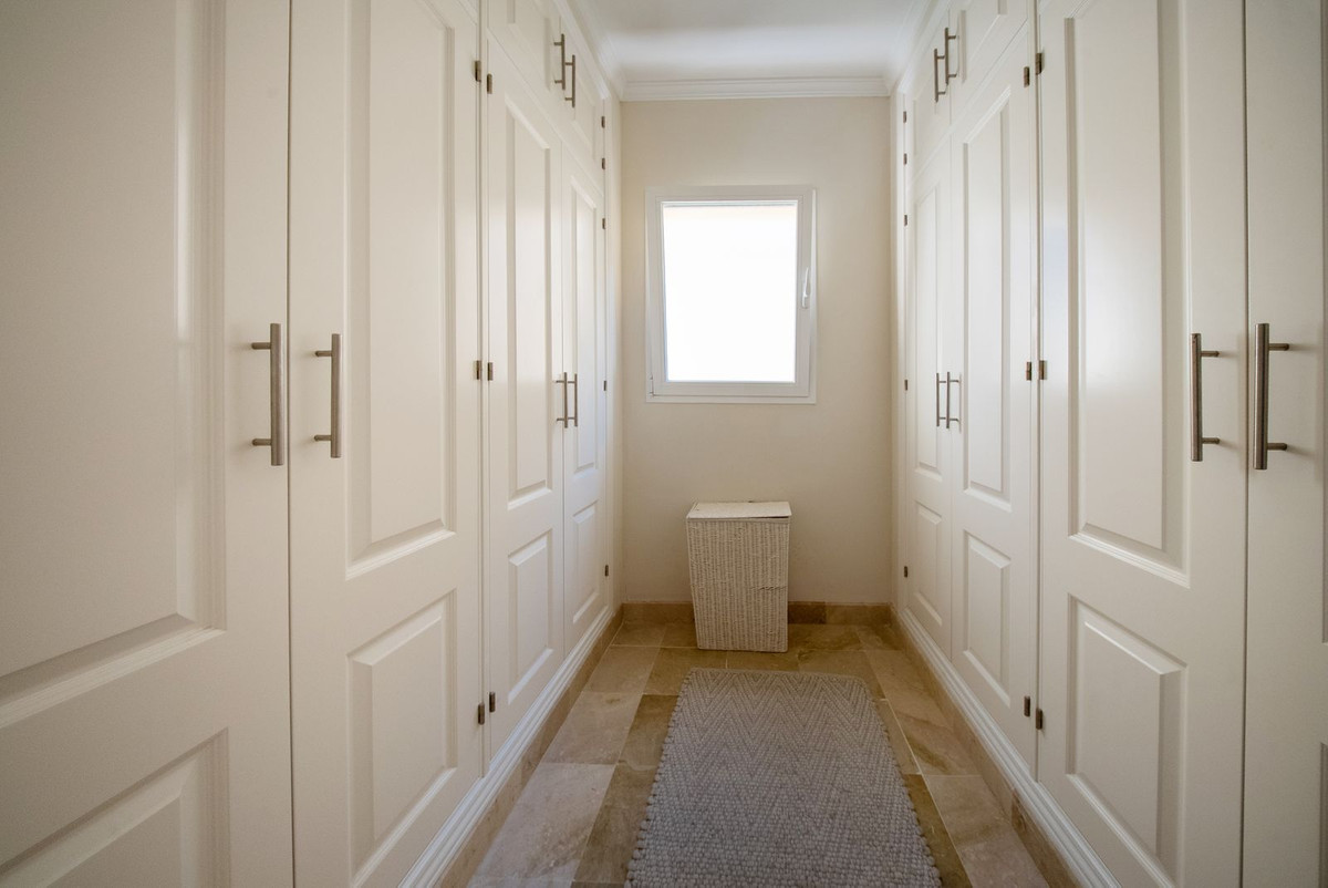 Middle Floor Apartment bilde 11