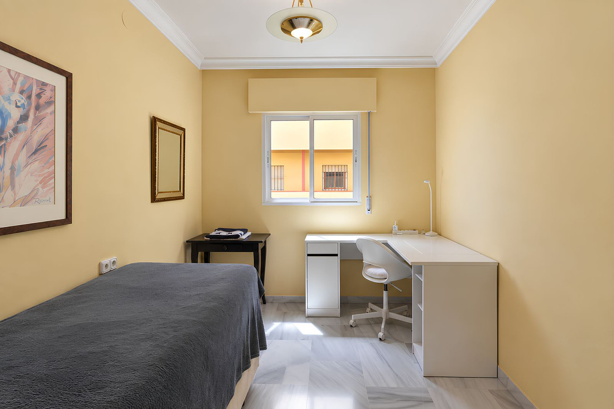 Middle Floor Apartment bilde 29