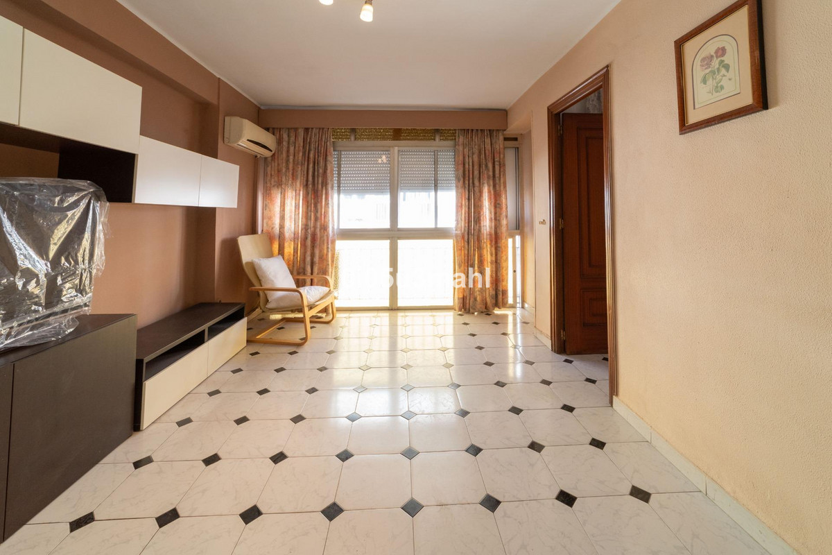 Middle Floor Apartment bilde 22