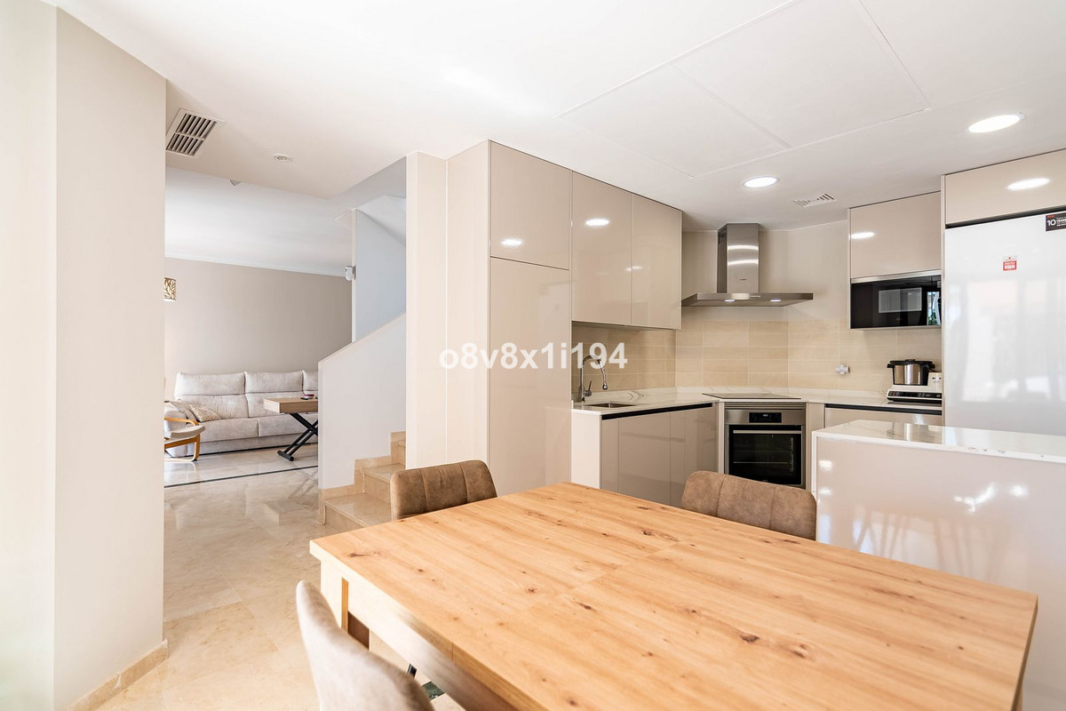 Semi-Detached House bilde 1