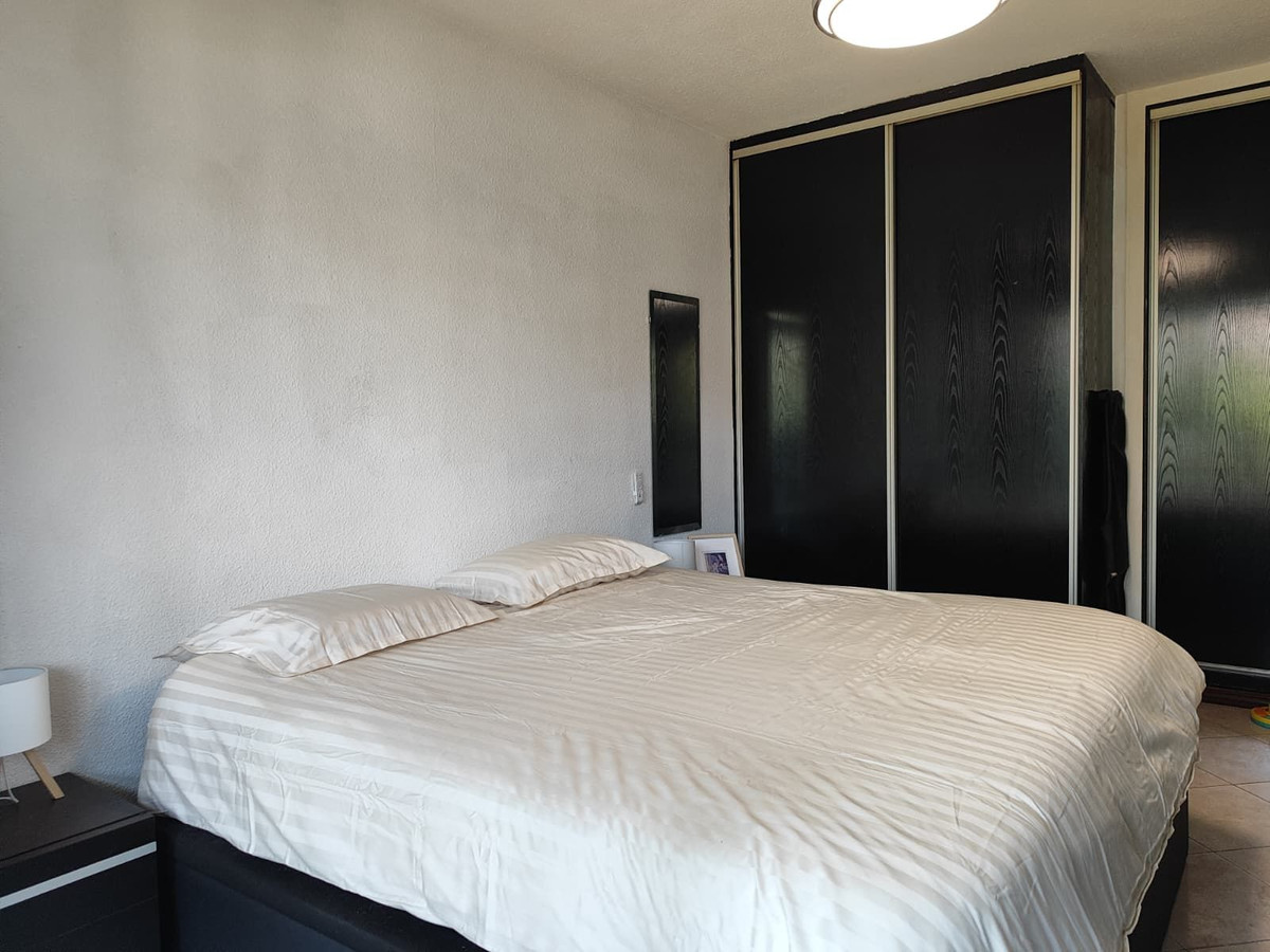 Middle Floor Apartment bilde 26