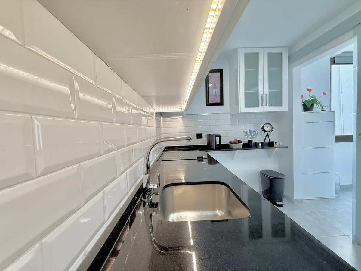 Middle Floor Apartment bilde 5