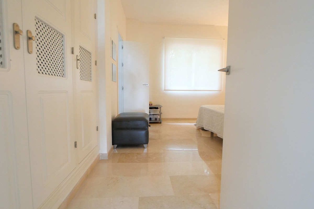 Middle Floor Apartment bilde 15