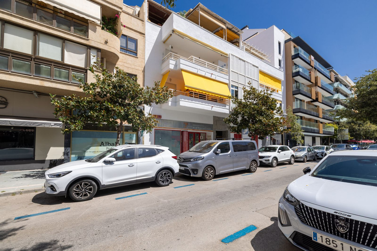 Middle Floor Apartment bilde 24