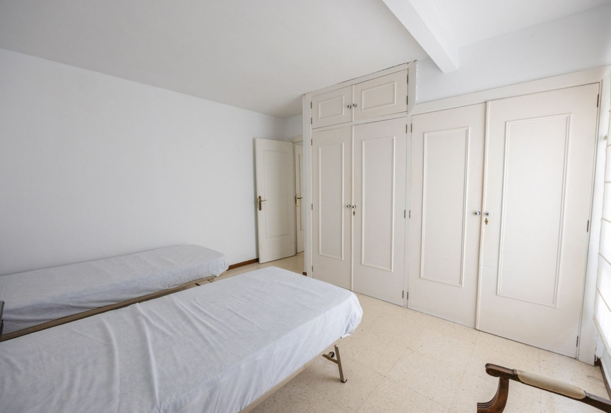Middle Floor Apartment bilde 14