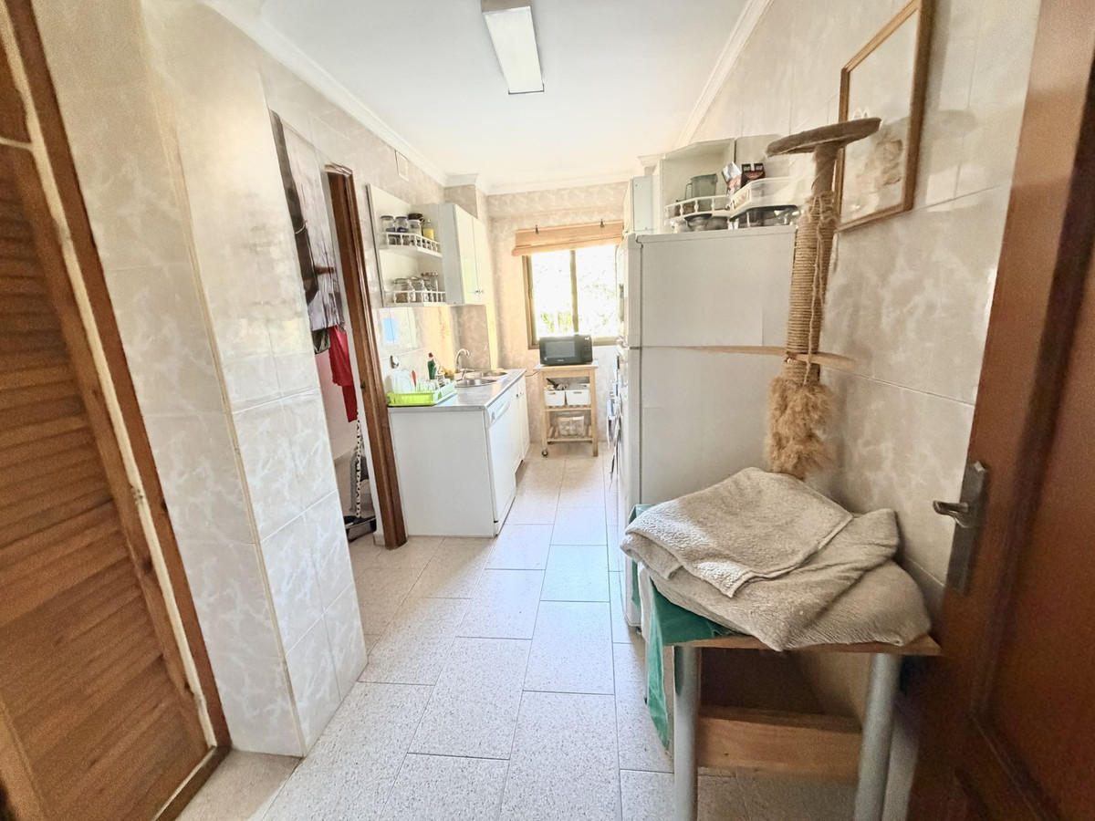 Middle Floor Apartment bilde 13