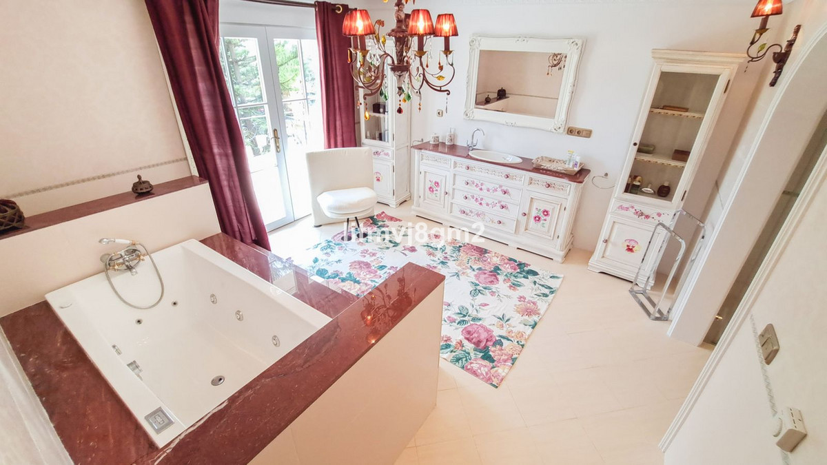 Detached Villa bilde 15