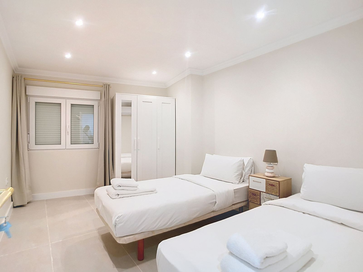 Middle Floor Apartment bilde 8