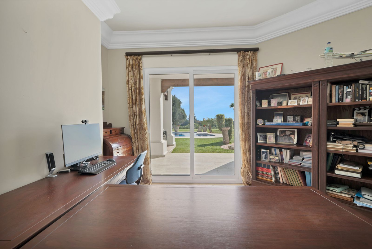 Detached Villa bilde 28