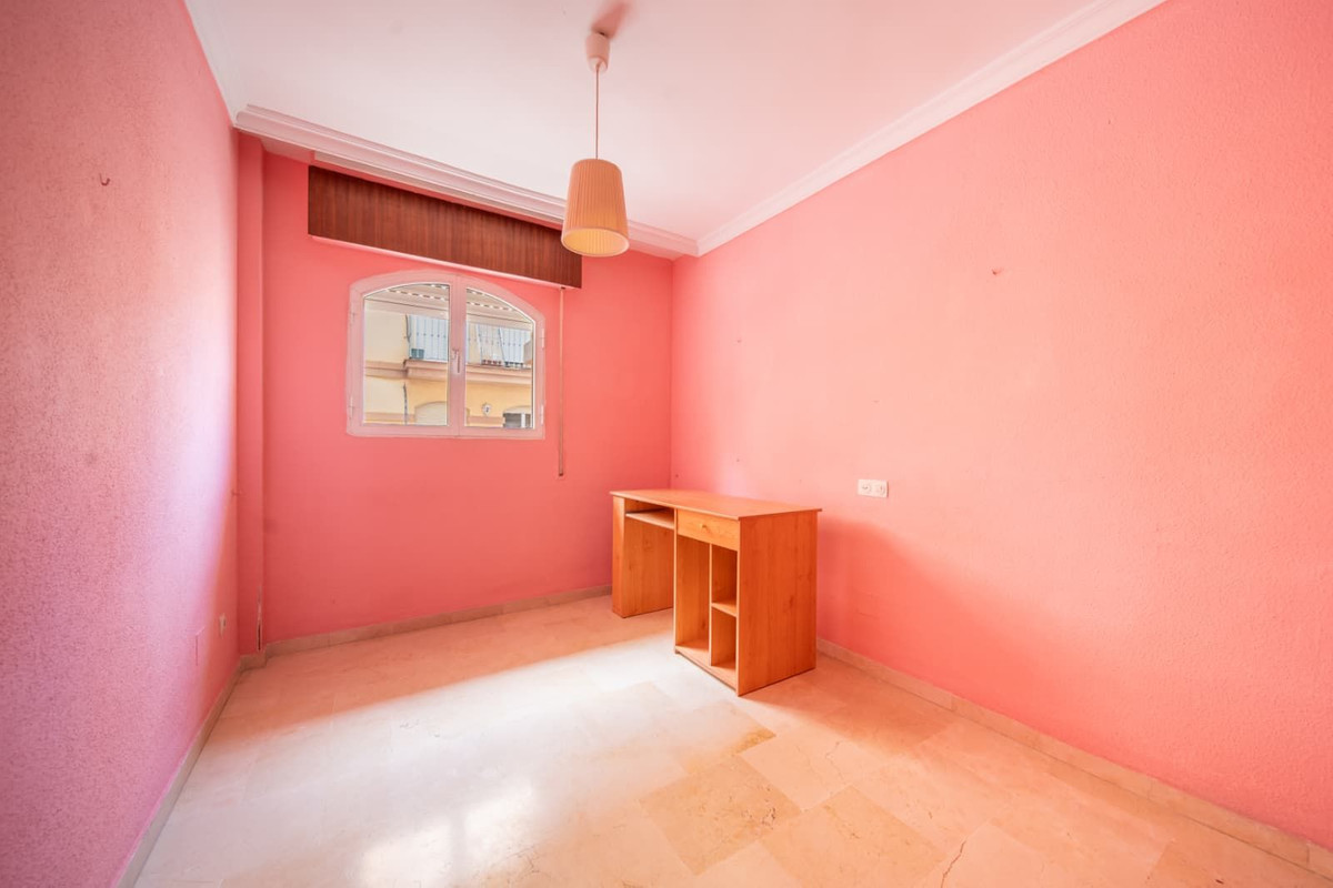 Middle Floor Apartment bilde 10