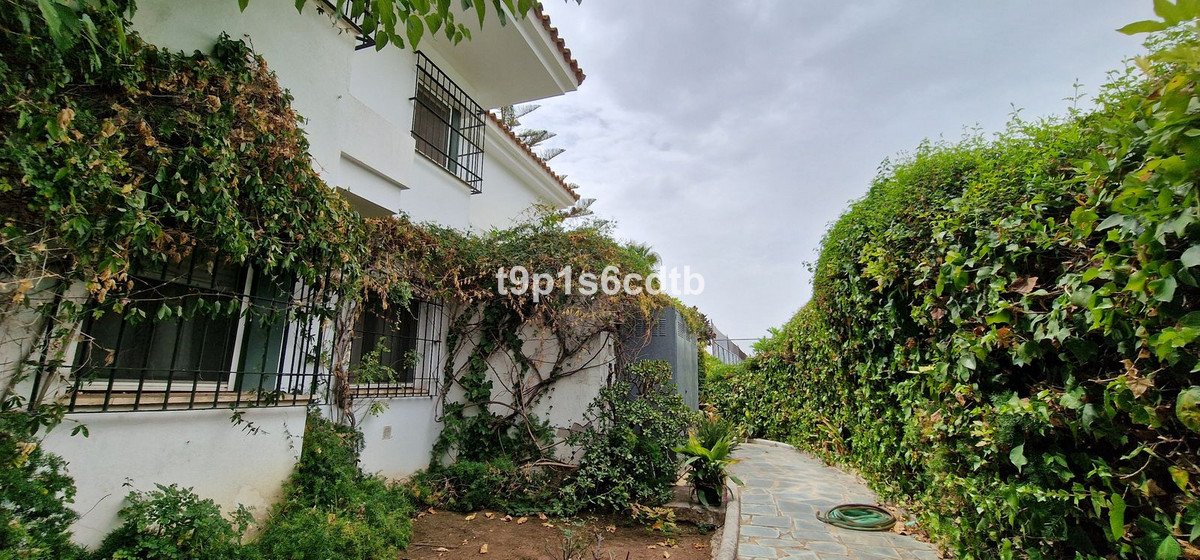 Detached Villa bilde 39