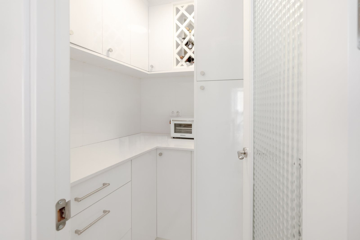 Middle Floor Apartment bilde 39