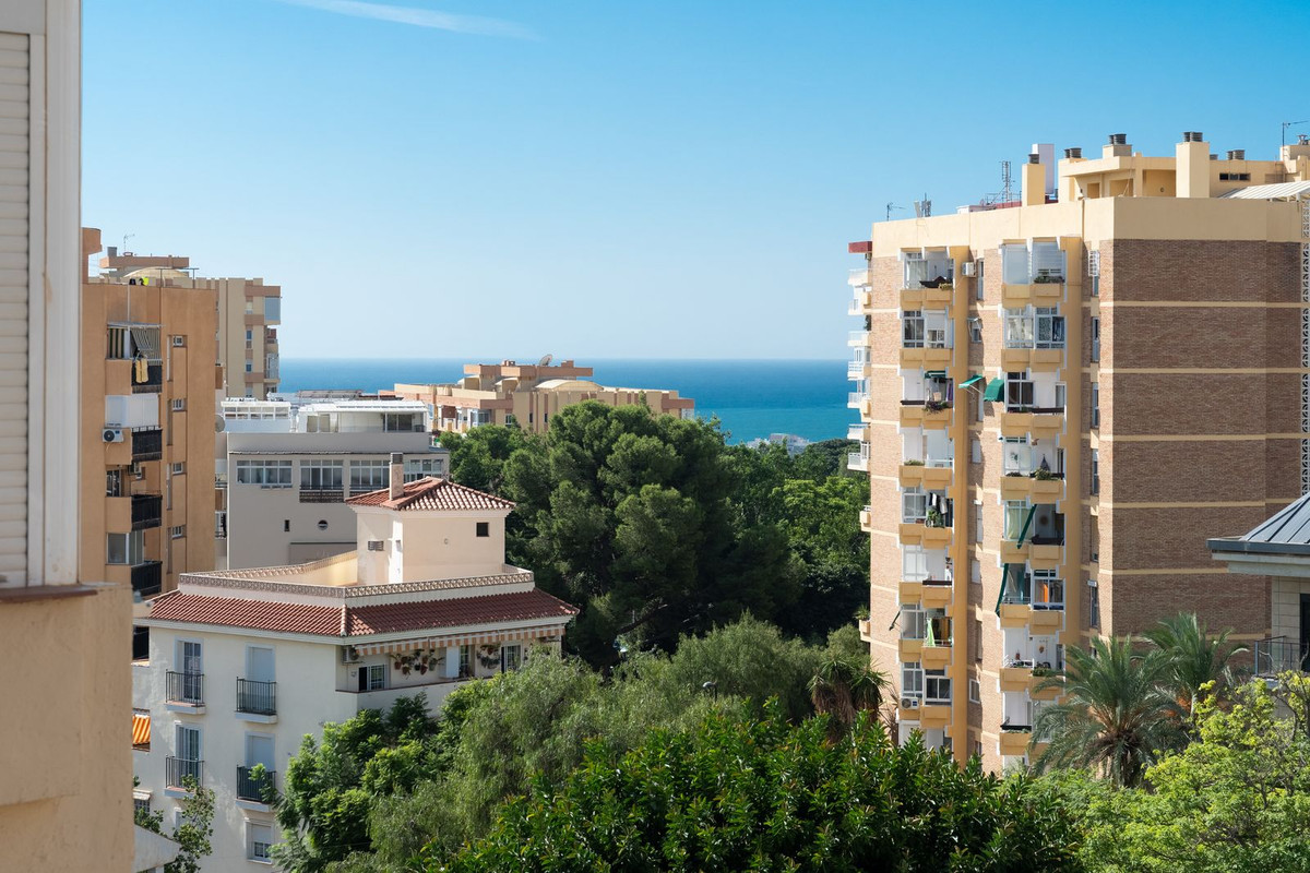 Middle Floor Apartment bilde 11