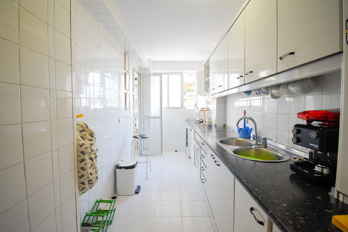 Middle Floor Apartment bilde 6