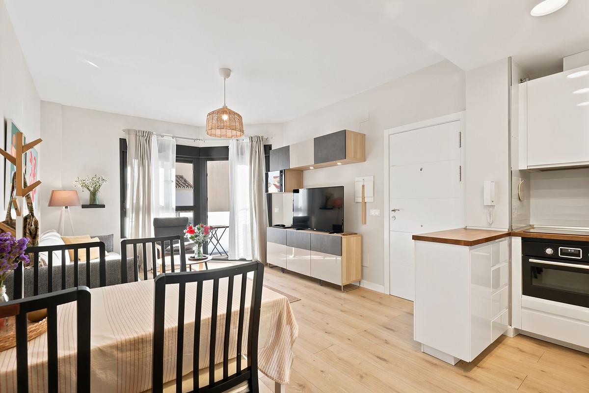 Middle Floor Apartment bilde 1