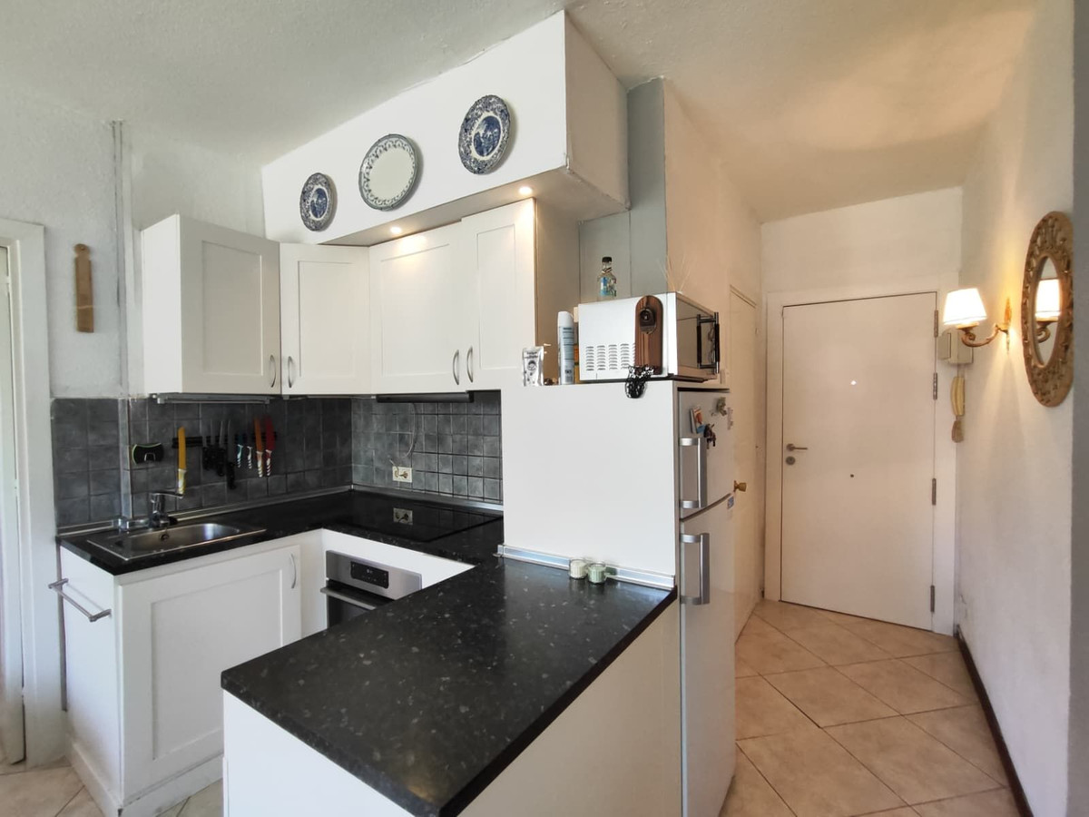 Middle Floor Apartment bilde 11