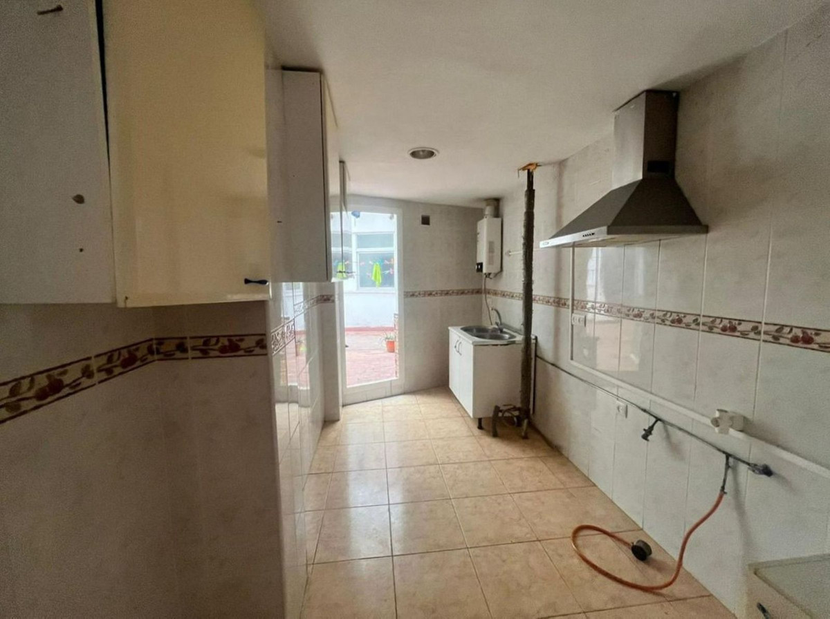 Middle Floor Apartment bilde 2