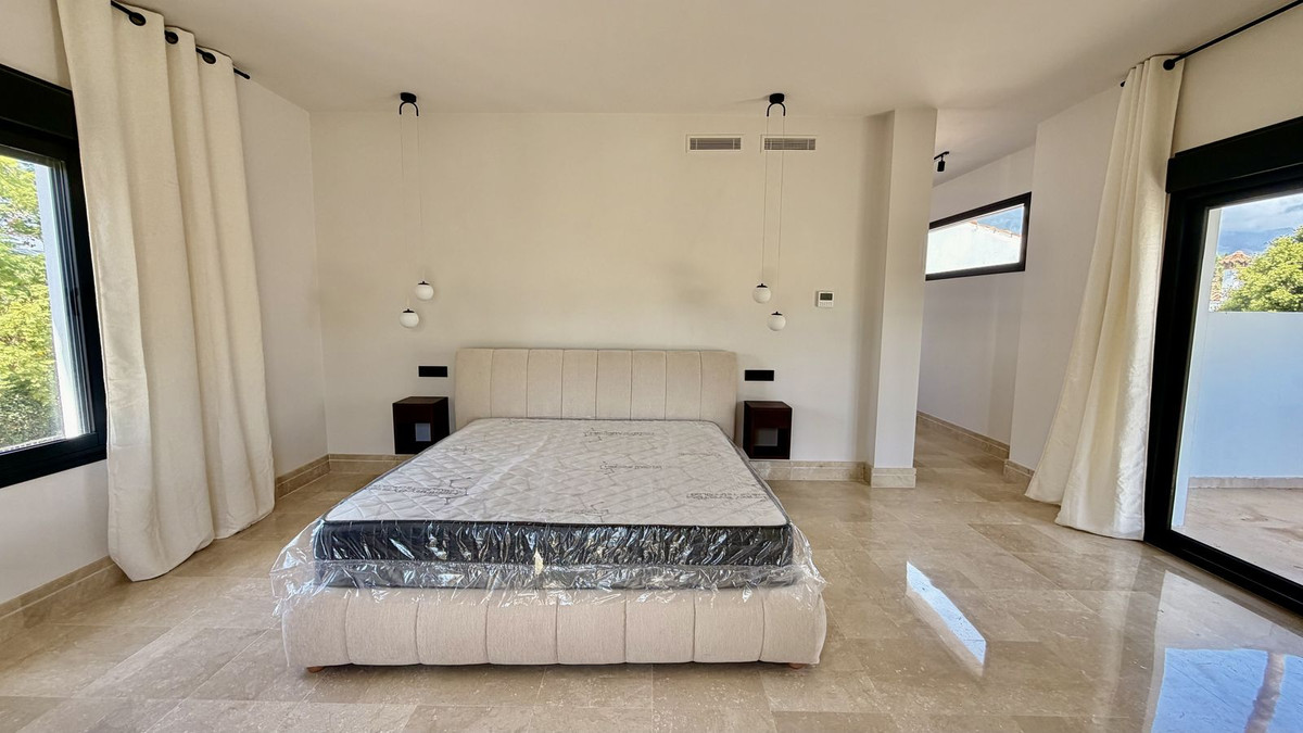 Detached Villa bilde 18