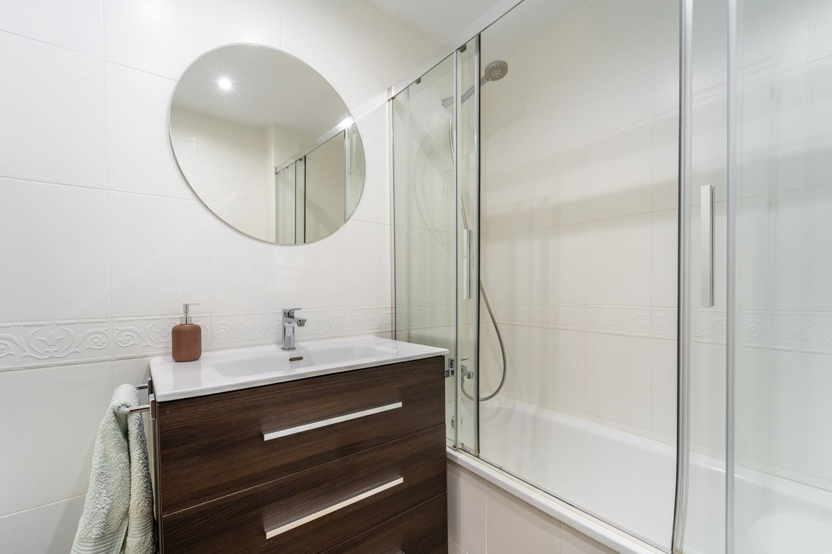 Middle Floor Apartment bilde 31