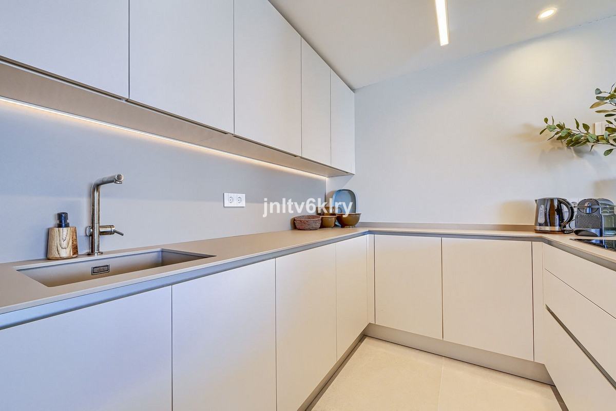 Middle Floor Apartment bilde 11