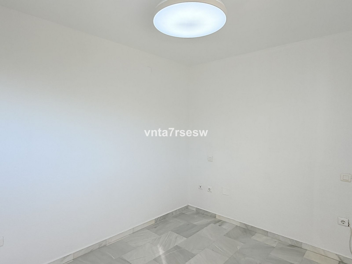 Middle Floor Apartment bilde 23