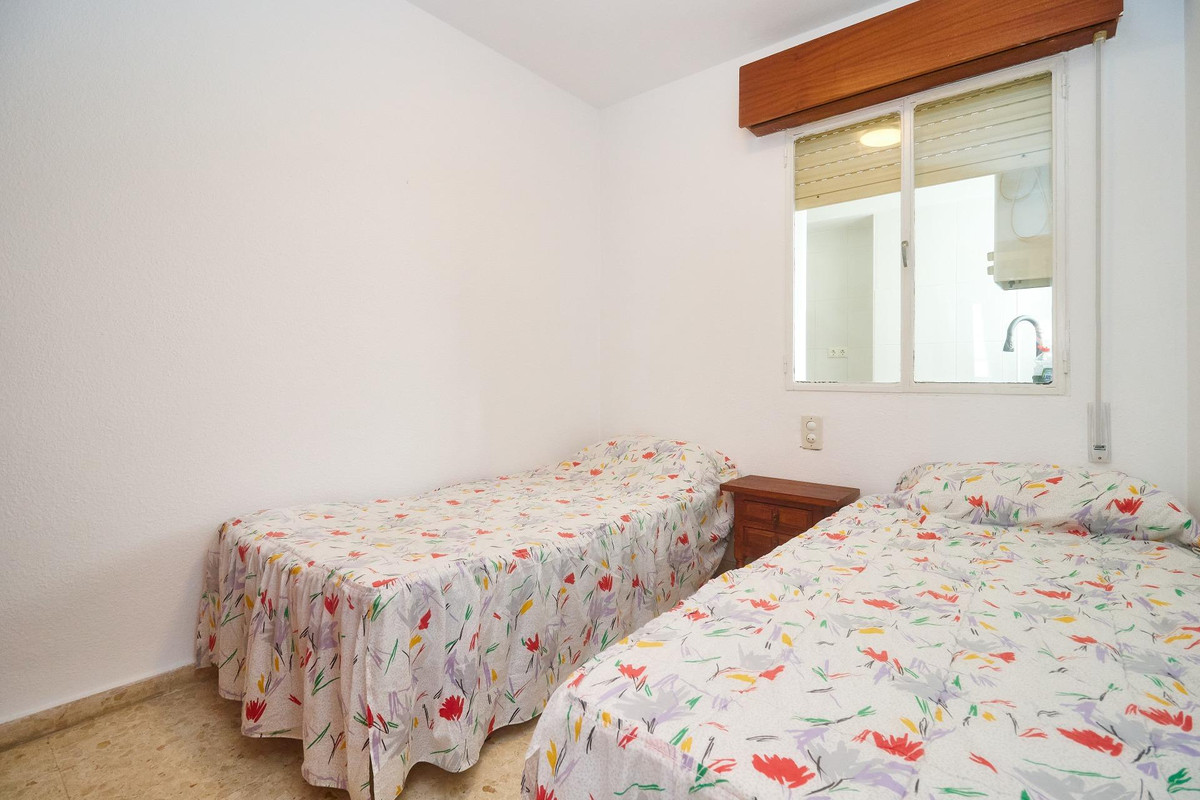 Middle Floor Apartment bilde 24