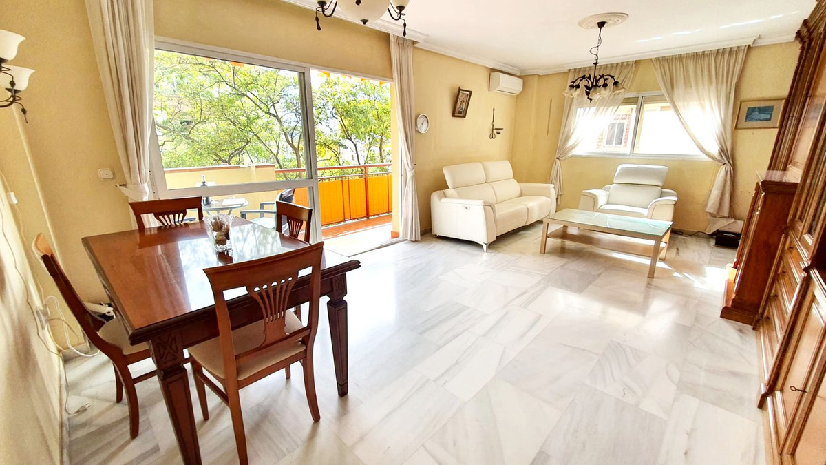 Middle Floor Apartment bilde 1