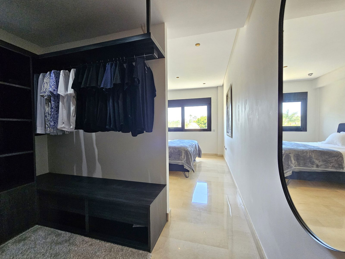 Middle Floor Apartment bilde 12