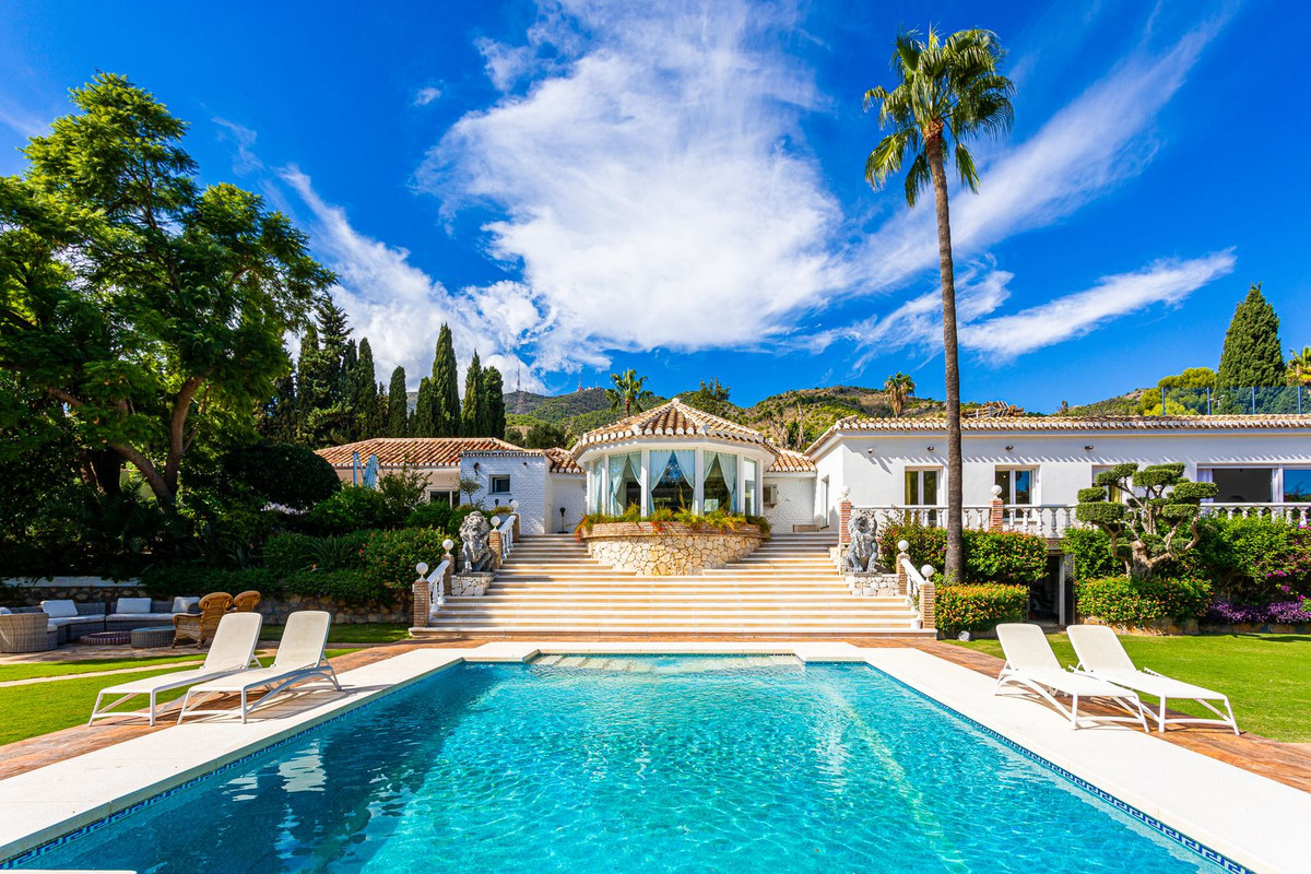 Detached Villa bilde 2