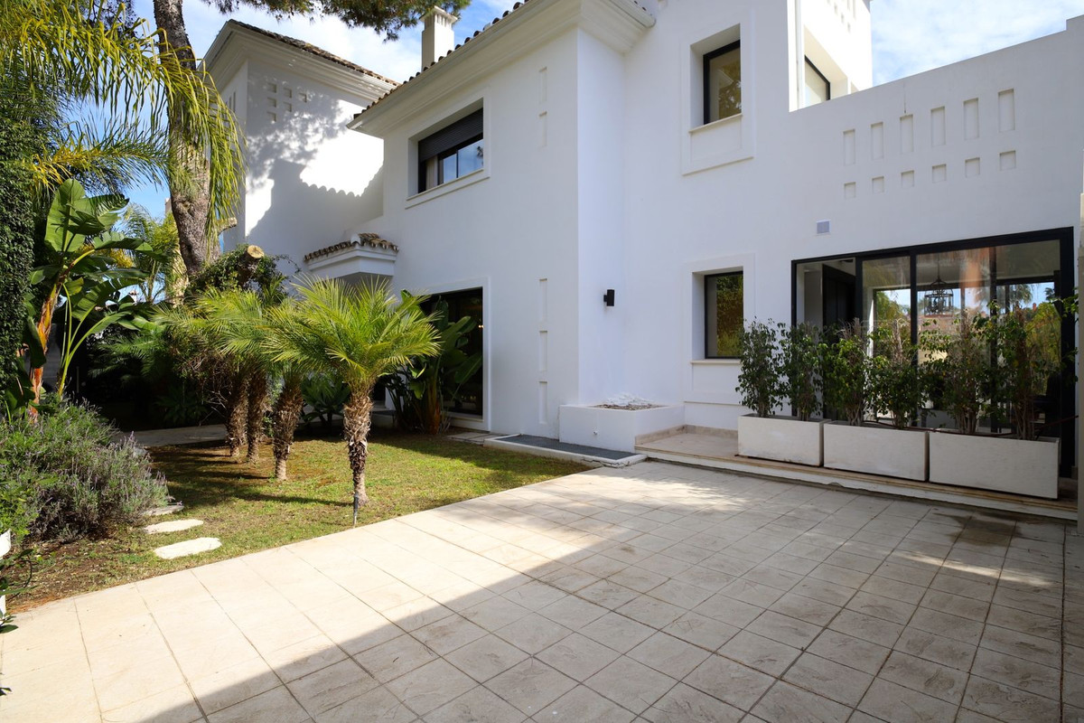Detached Villa bilde 3