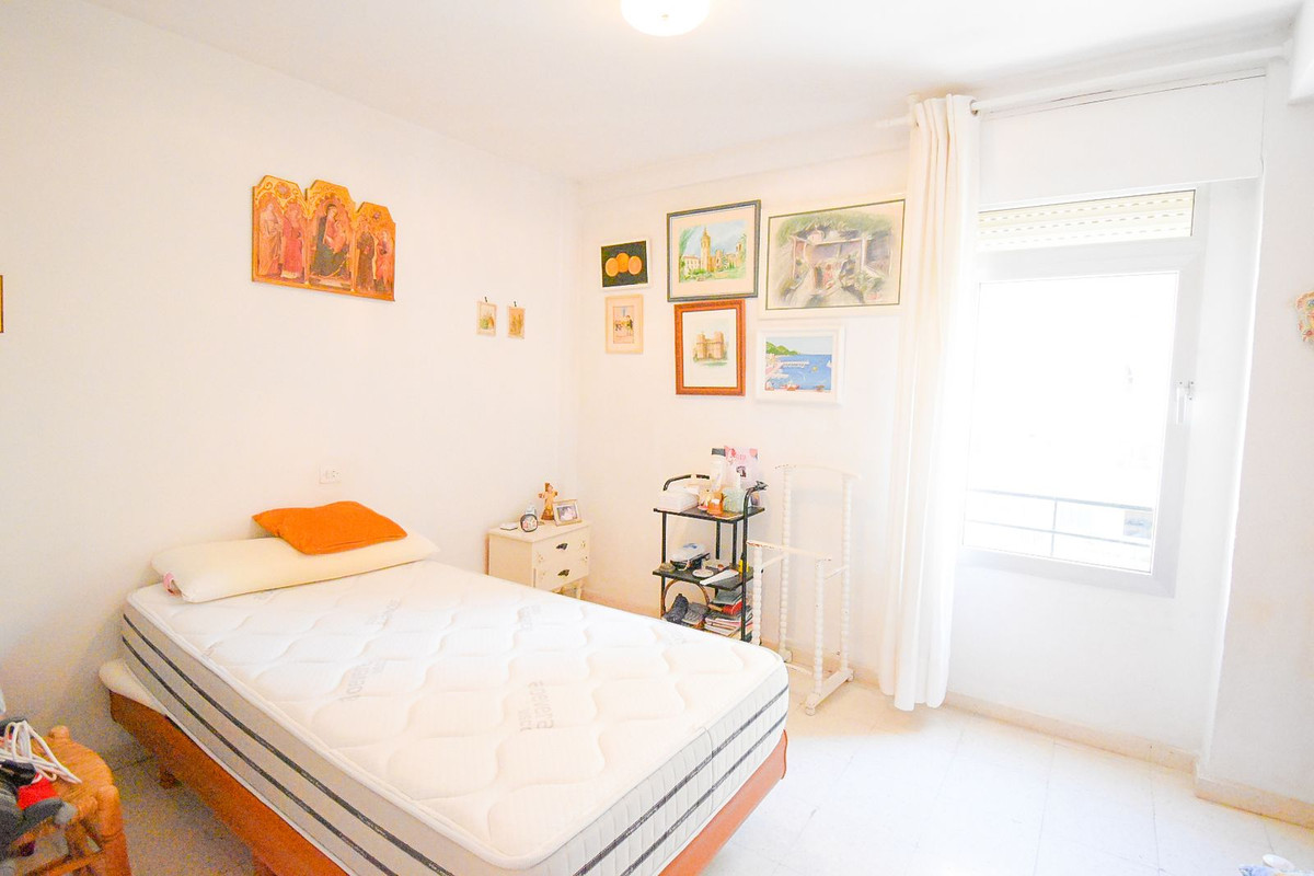 Middle Floor Apartment bilde 14